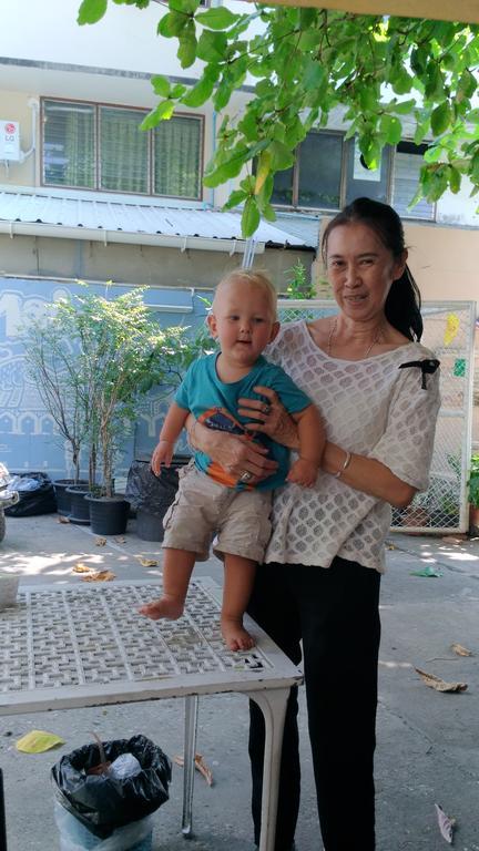 Neo Court Hotell Chiang Mai Exteriör bild